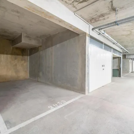 Terrasse Vue Mer, 5mn Monaco, Parking - An Appartement